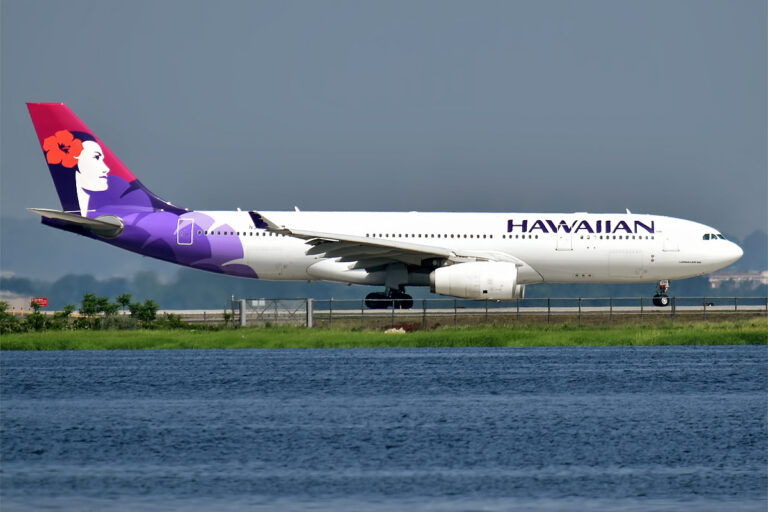 Hawaiian Airlines Resumes A330 Flights from Honolulu to Auckland