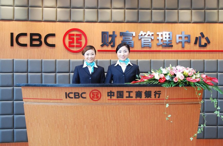 Airline customer service tips